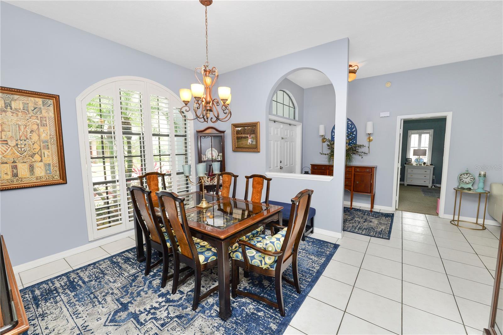 Listing photo id 10 for 935 Balsamina Drive