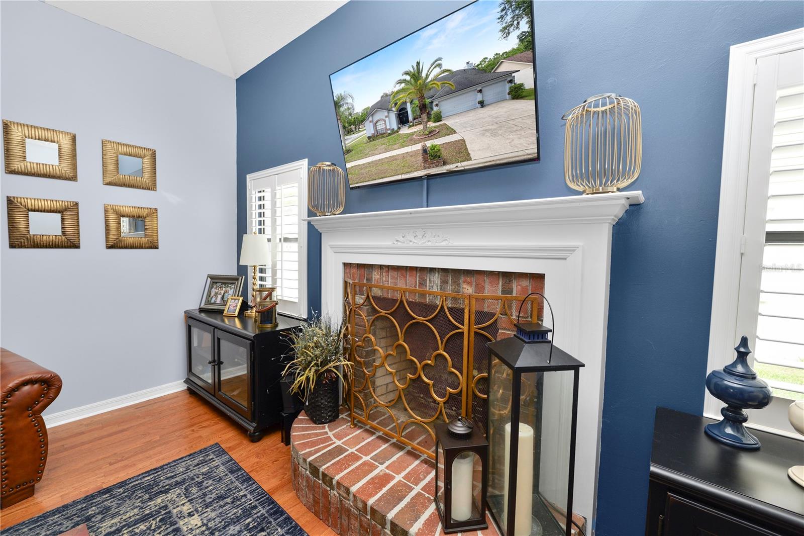 Listing photo id 25 for 935 Balsamina Drive