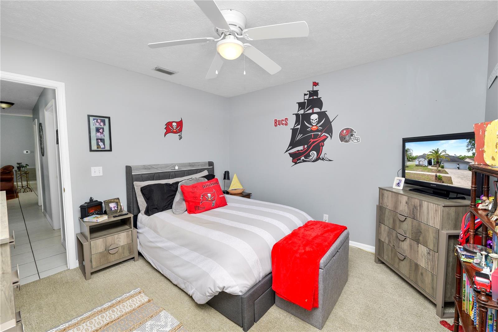 Listing photo id 37 for 935 Balsamina Drive