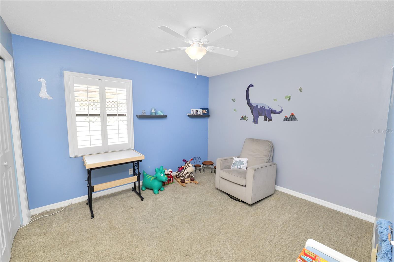 Listing photo id 39 for 935 Balsamina Drive