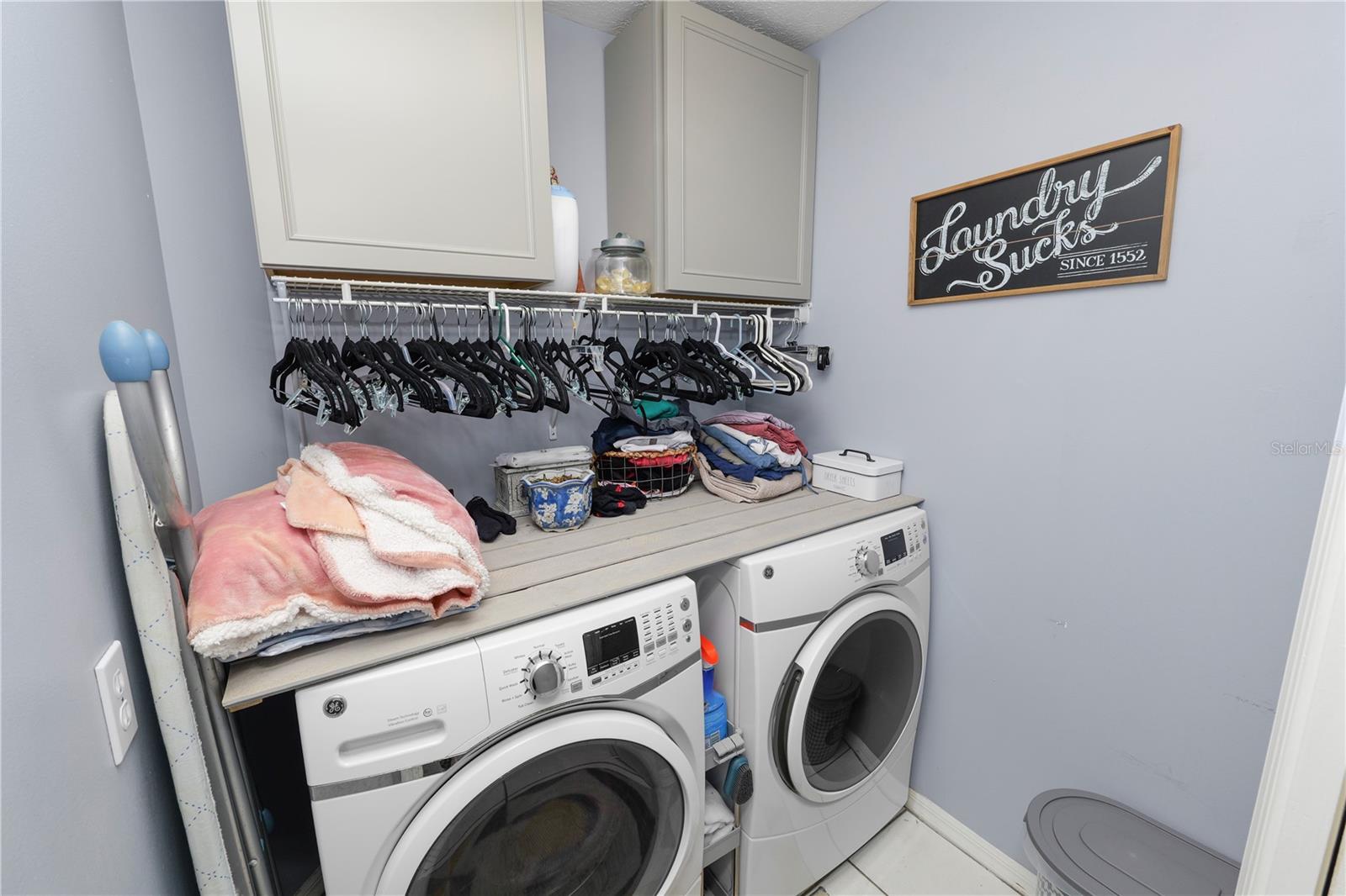 Listing photo id 42 for 935 Balsamina Drive