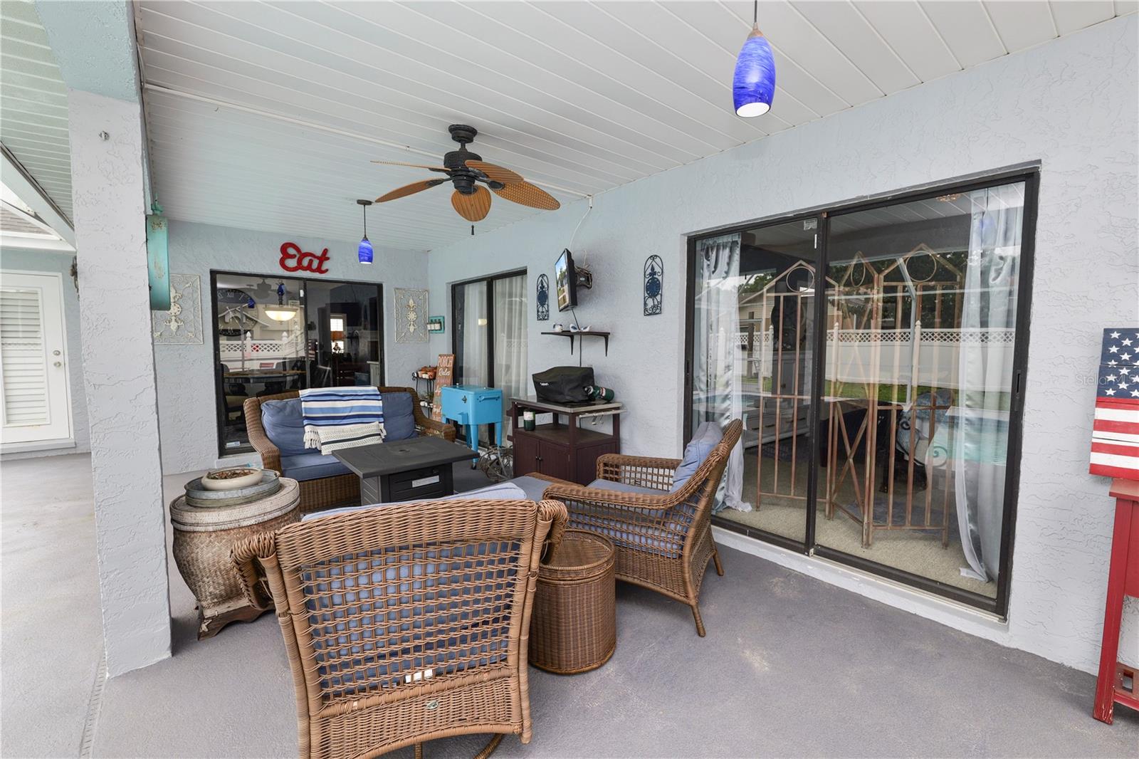 Listing photo id 43 for 935 Balsamina Drive