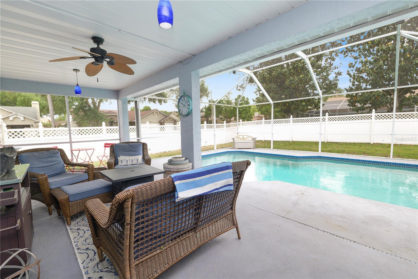 Listing photo id 44 for 935 Balsamina Drive