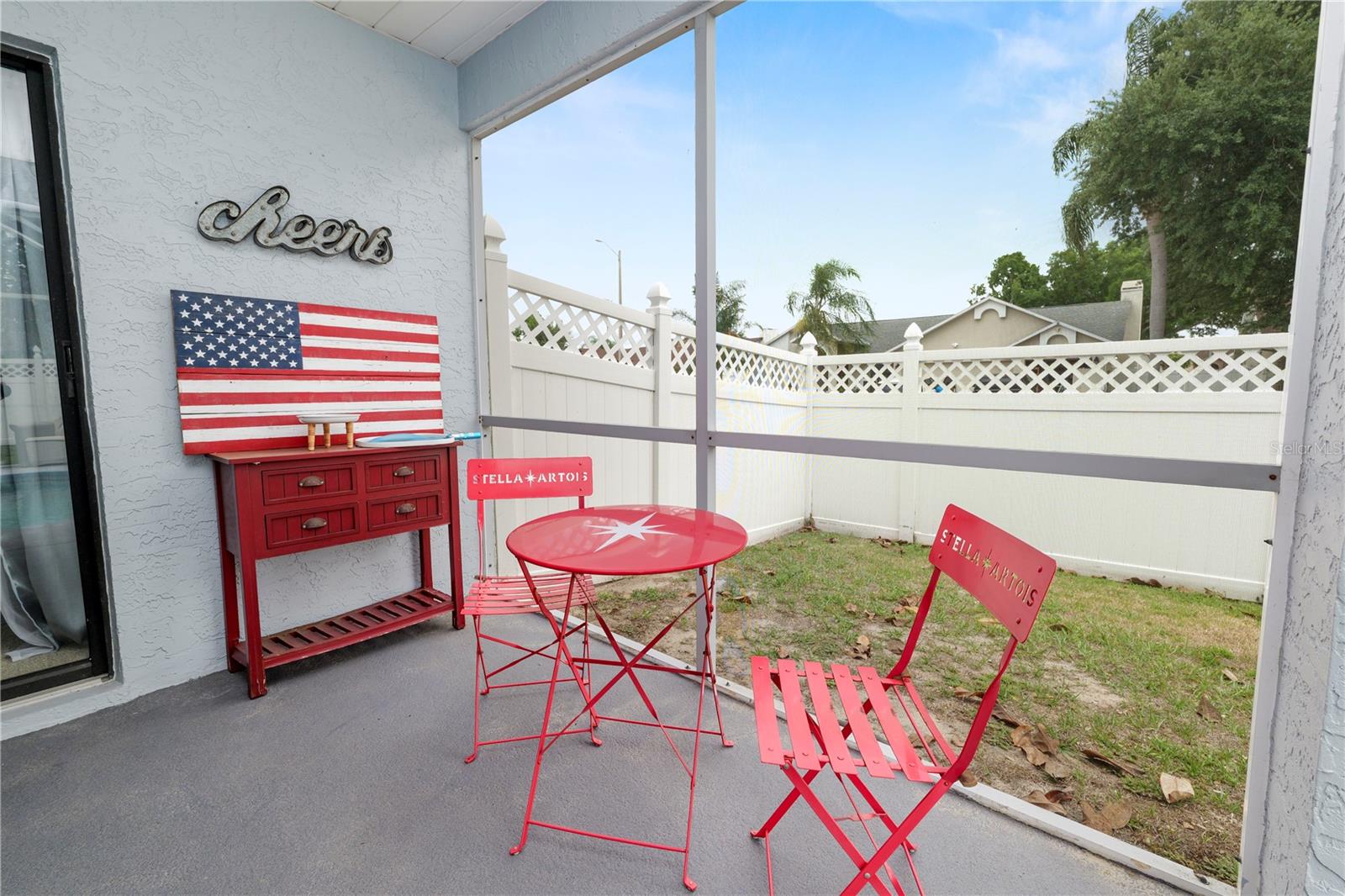 Listing photo id 47 for 935 Balsamina Drive