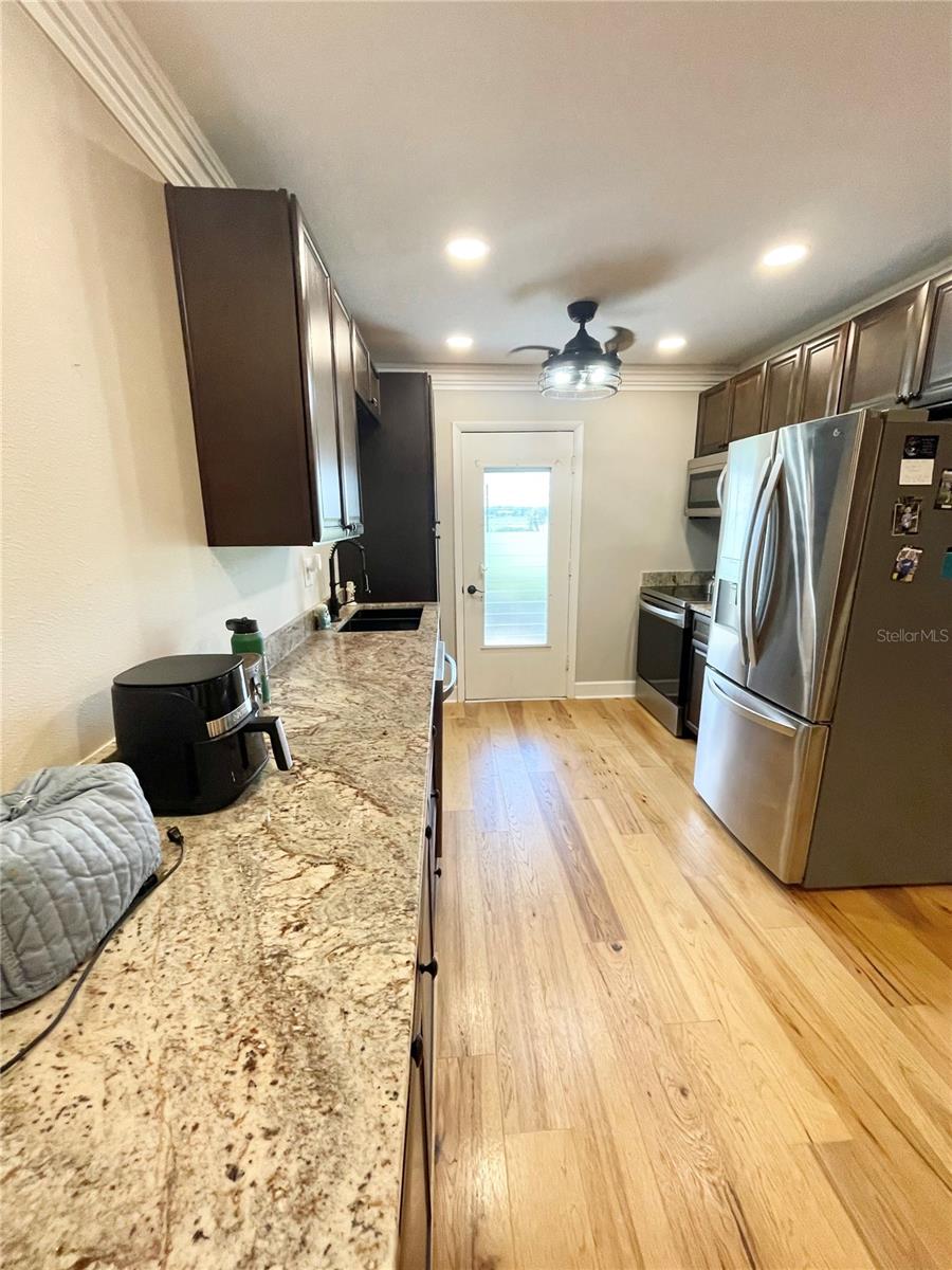 Image 11 of 37 For 1600 Lake Parker Drive A3