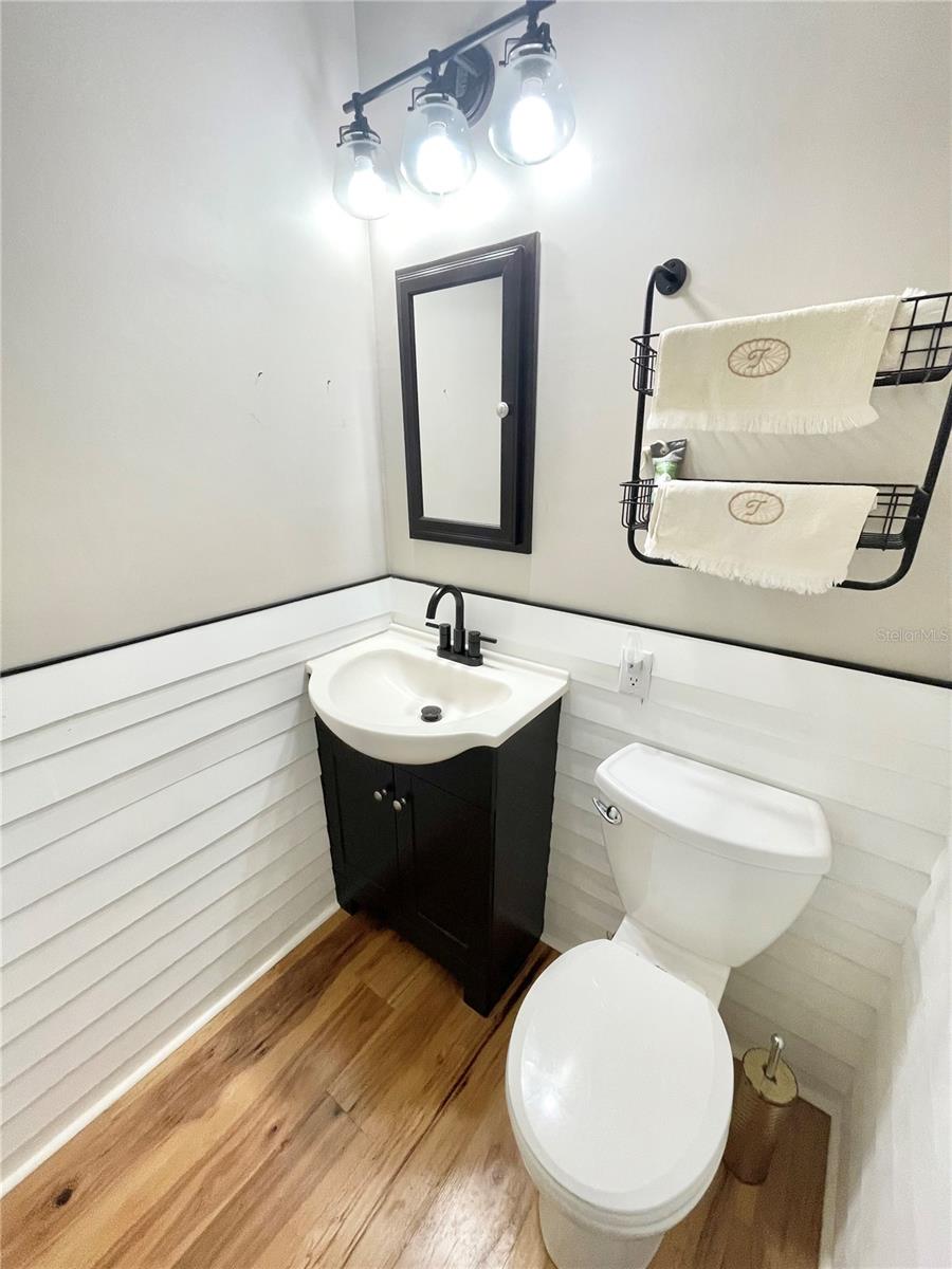 Image 14 of 37 For 1600 Lake Parker Drive A3