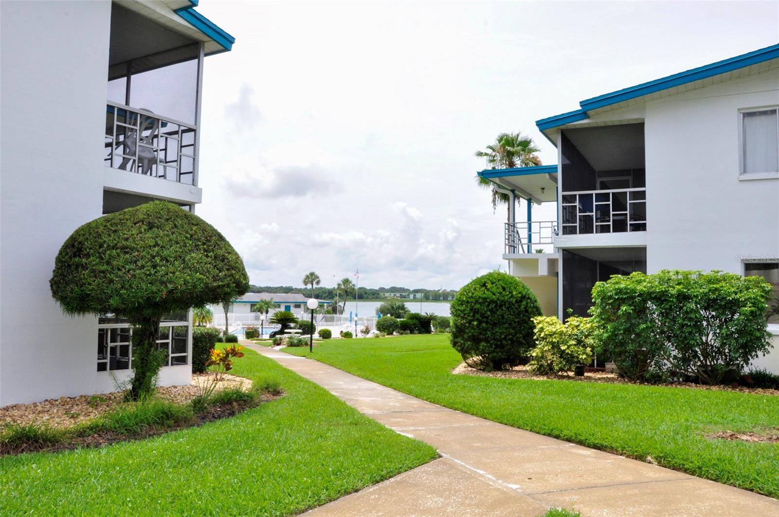 Image 27 of 37 For 1600 Lake Parker Drive A3