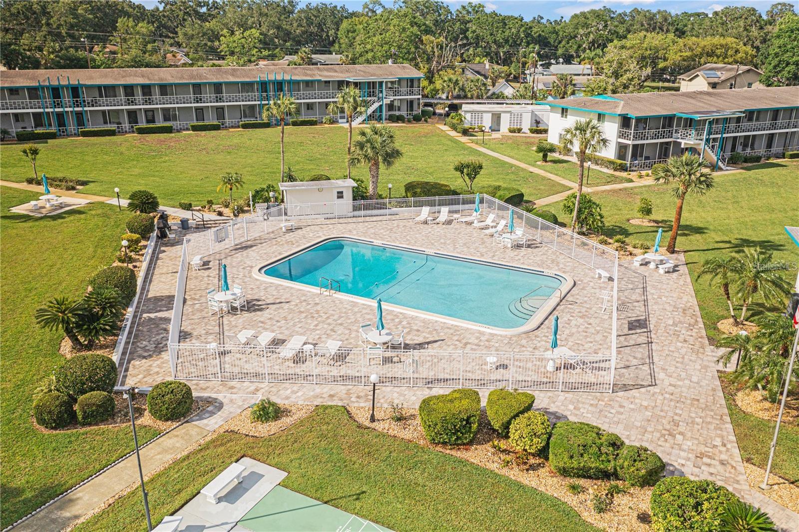 Image 29 of 37 For 1600 Lake Parker Drive A3