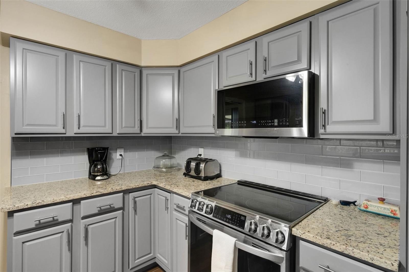 Image 10 of 35 For 1620 Rose Drive