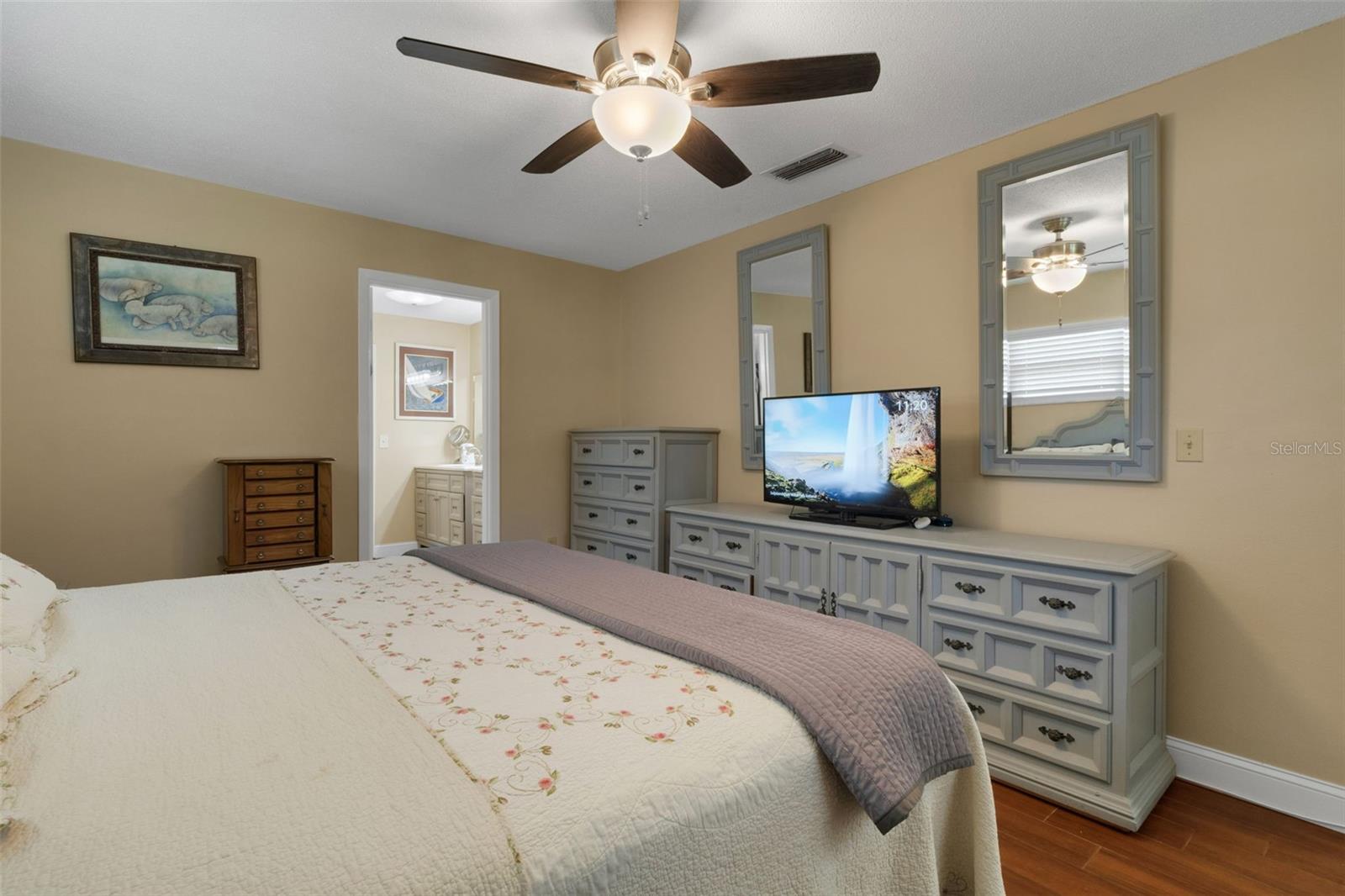 Image 13 of 35 For 1620 Rose Drive