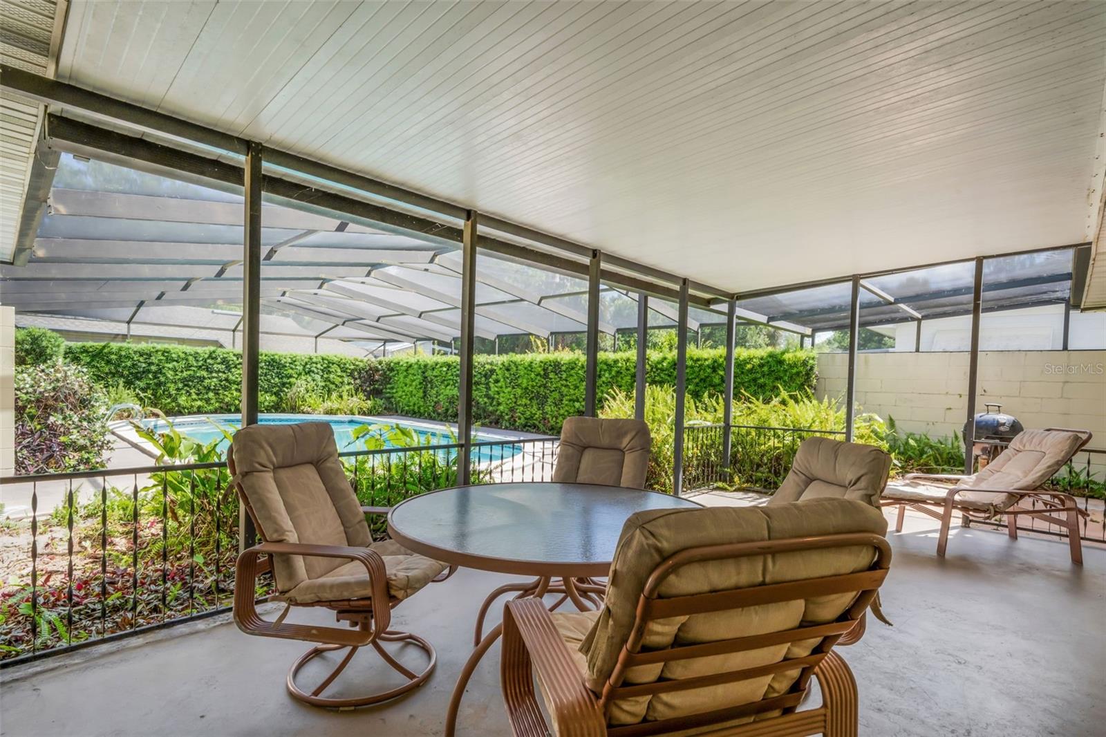 Image 24 of 35 For 1620 Rose Drive