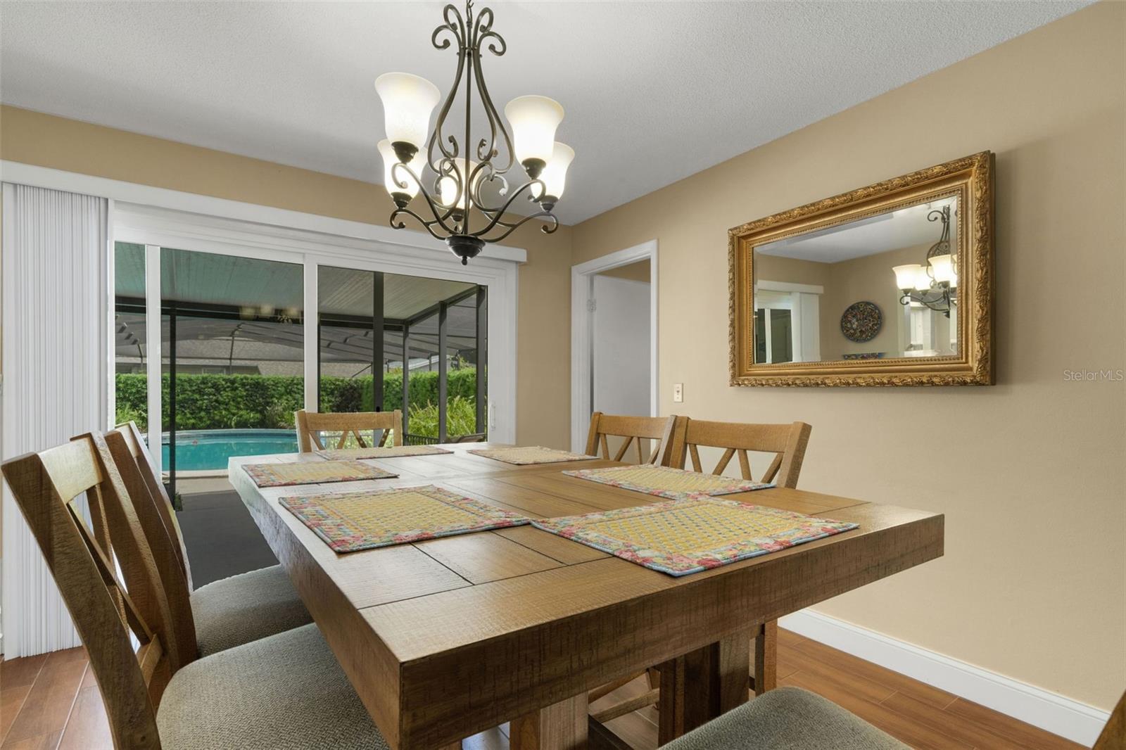 Image 5 of 35 For 1620 Rose Drive