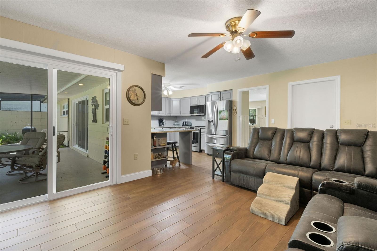 Image 7 of 35 For 1620 Rose Drive