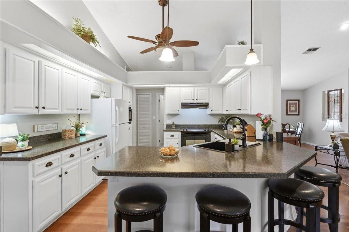 Image 18 of 57 For 1620 Yeomans Path