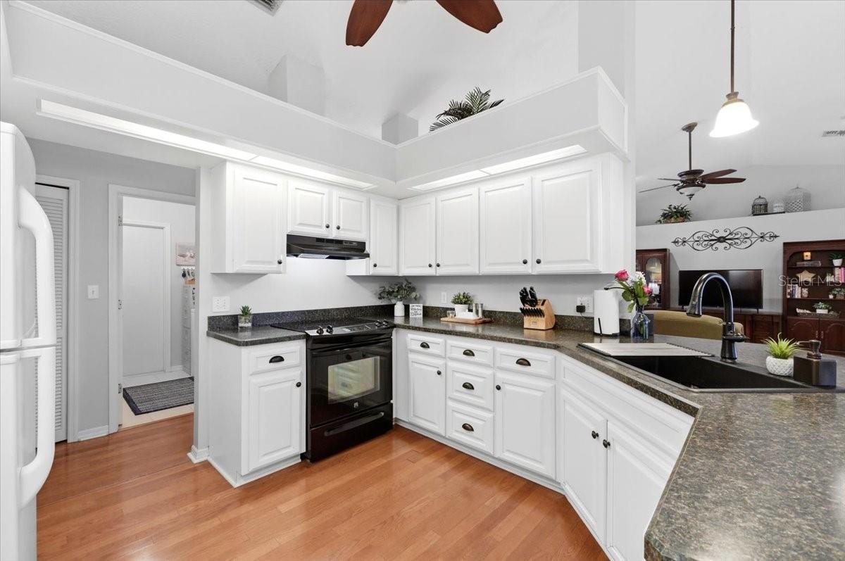 Image 19 of 57 For 1620 Yeomans Path