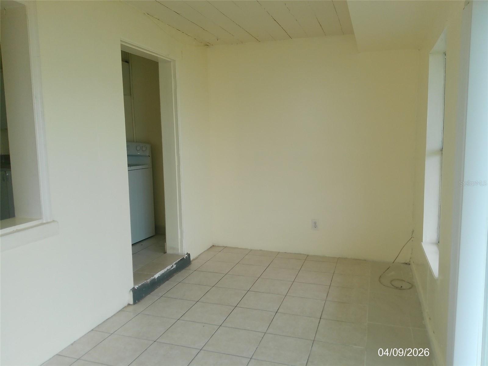 Image 10 of 18 For 1111 Cypress Gardens Boulevard Se 12