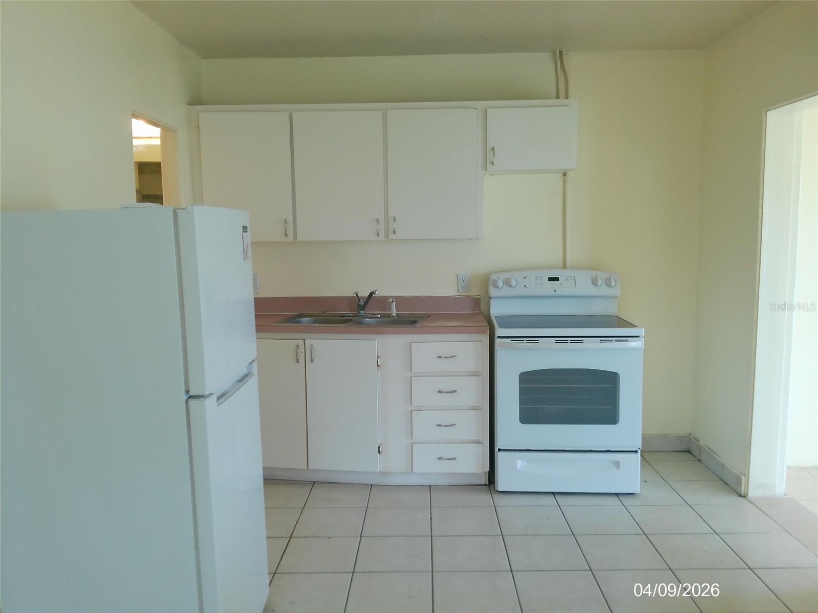 Image 5 of 18 For 1111 Cypress Gardens Boulevard Se 12