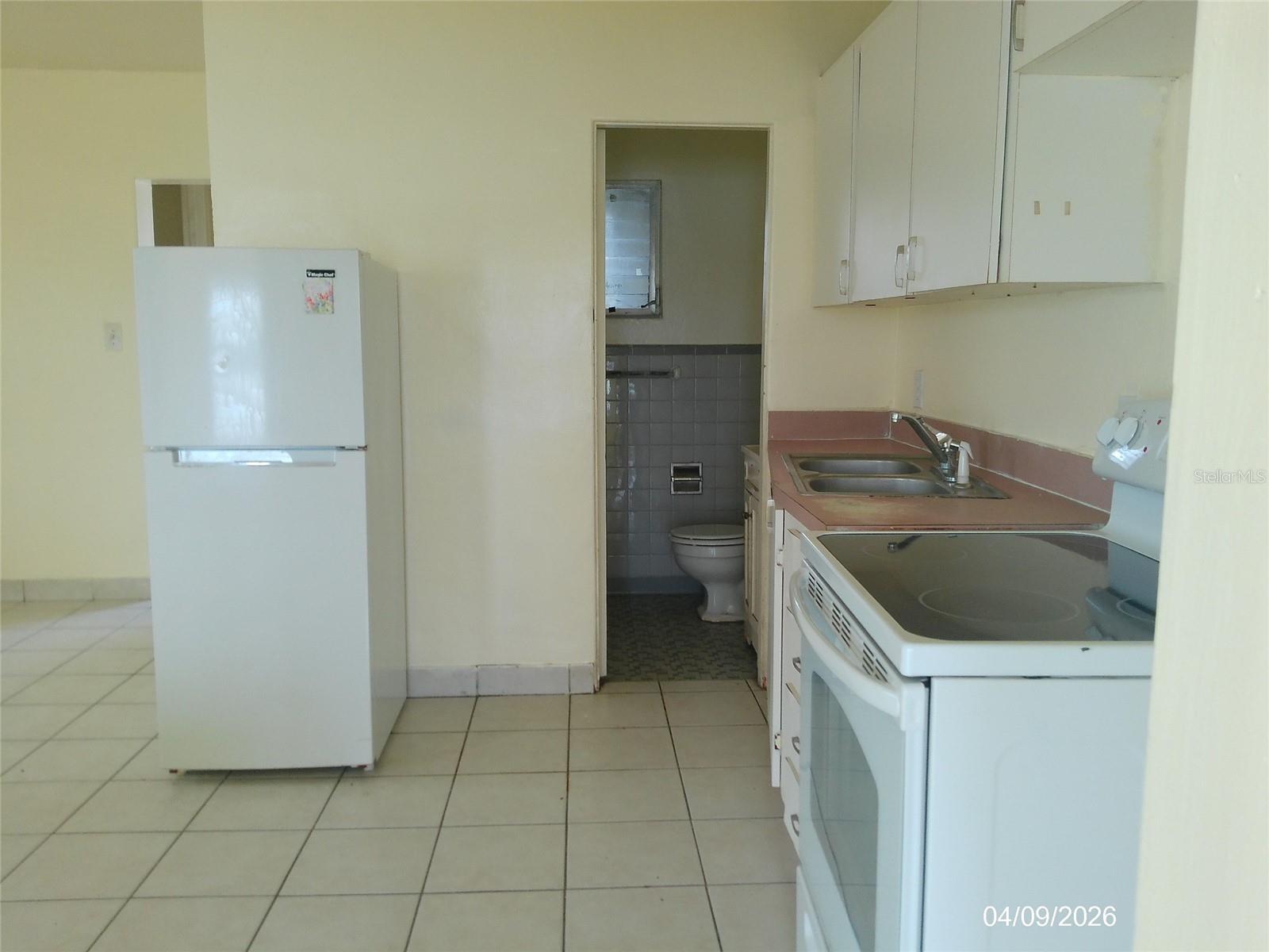 Image 6 of 18 For 1111 Cypress Gardens Boulevard Se 12