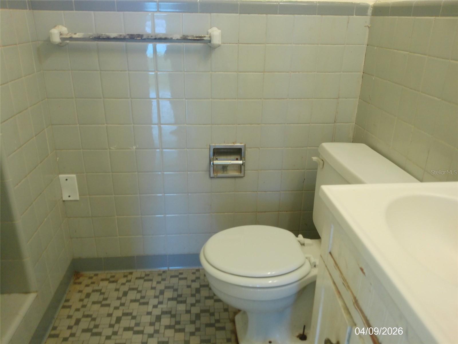 Image 7 of 18 For 1111 Cypress Gardens Boulevard Se 12