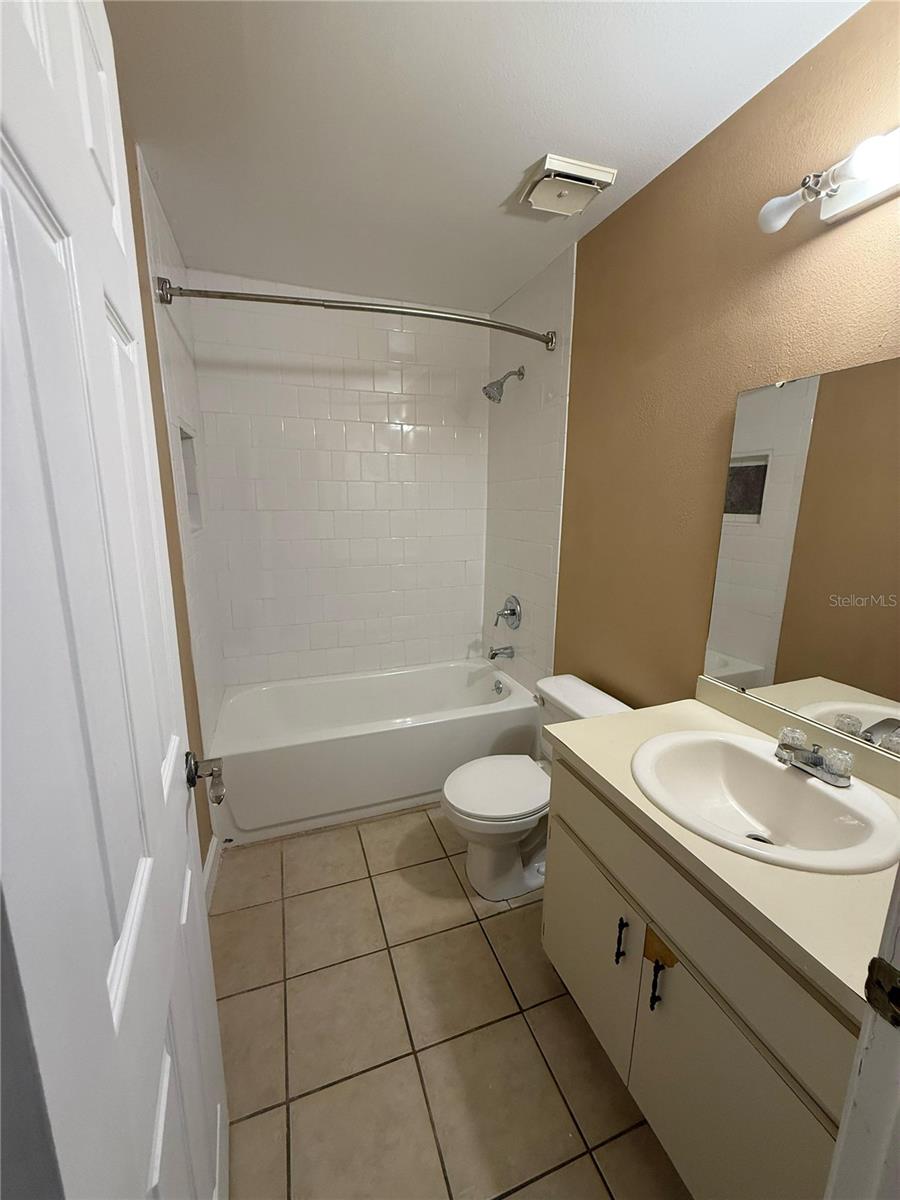 Image 10 of 35 For 5649 Struthers Court