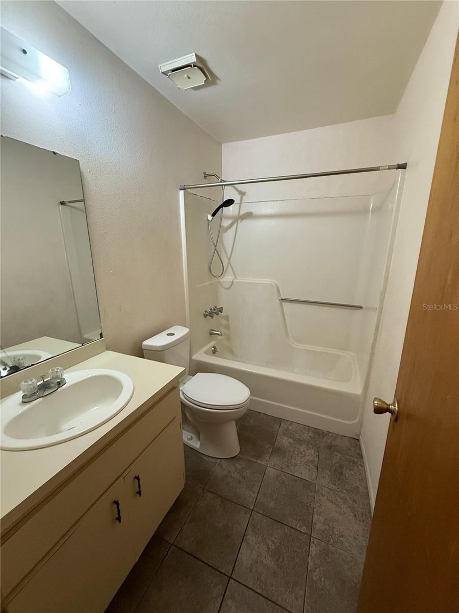 Image 26 of 35 For 5649 Struthers Court