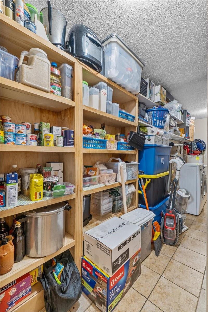 Image 26 of 36 For 570 Villa Vista Boulevard