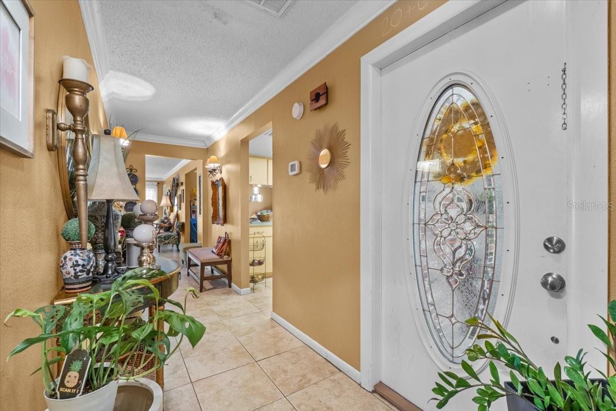 Image 4 of 36 For 570 Villa Vista Boulevard