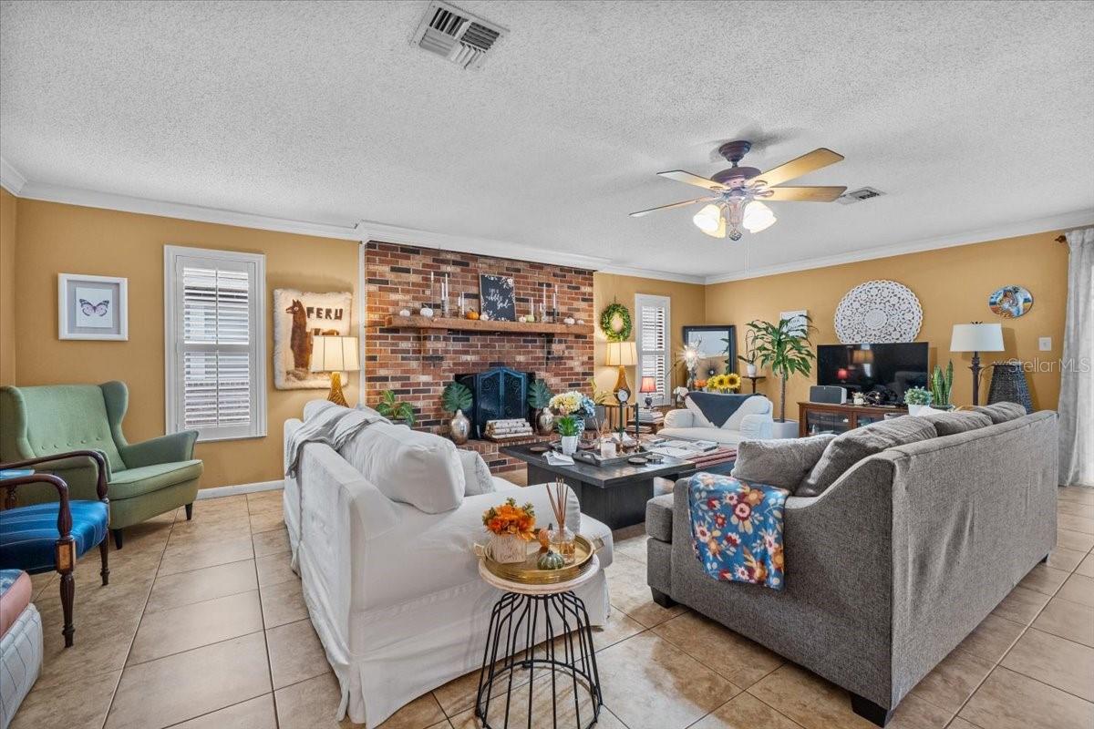 Image 8 of 36 For 570 Villa Vista Boulevard