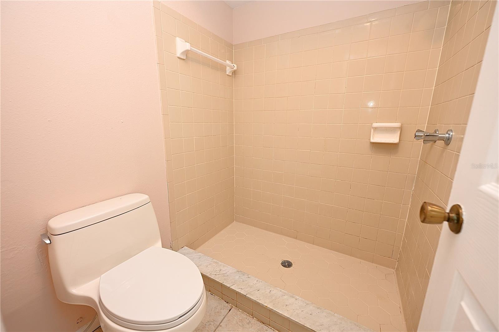 Image 21 of 29 For 1018 Sunshine Way Sw