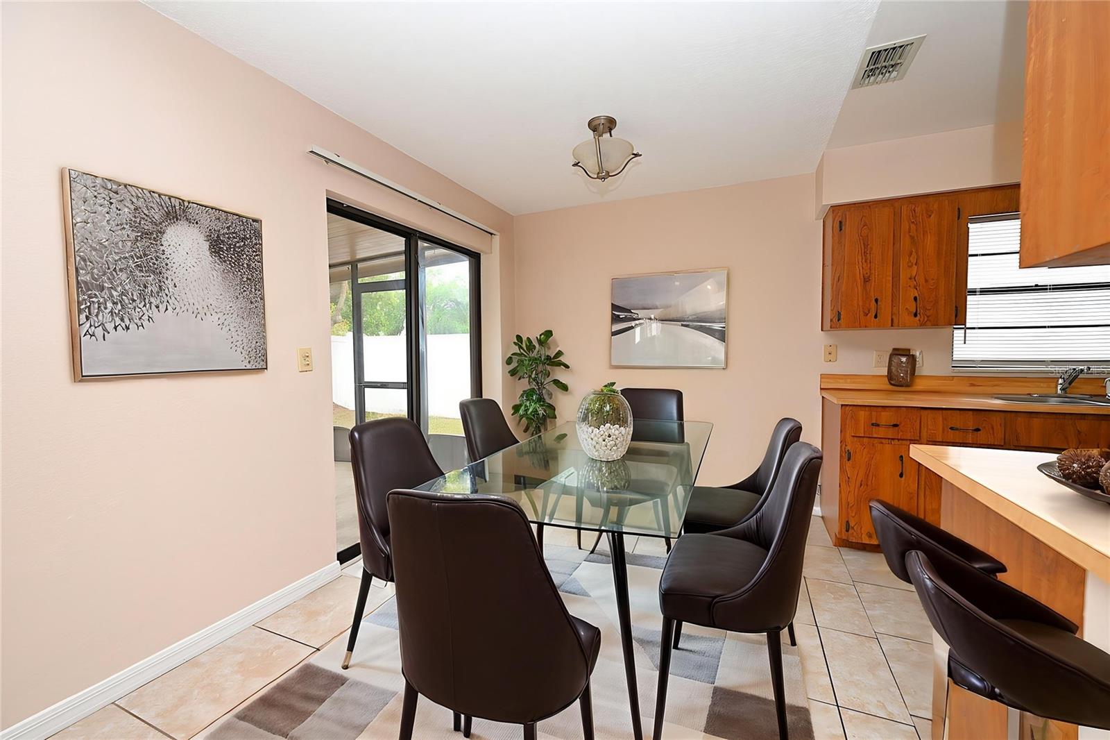 Image 5 of 29 For 1018 Sunshine Way Sw