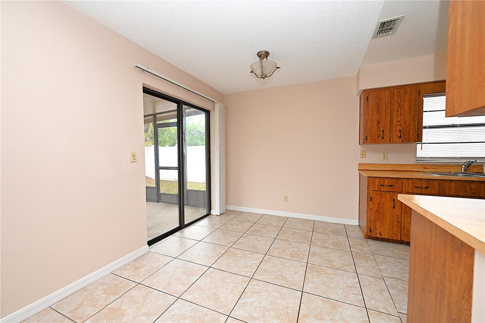 Image 6 of 29 For 1018 Sunshine Way Sw