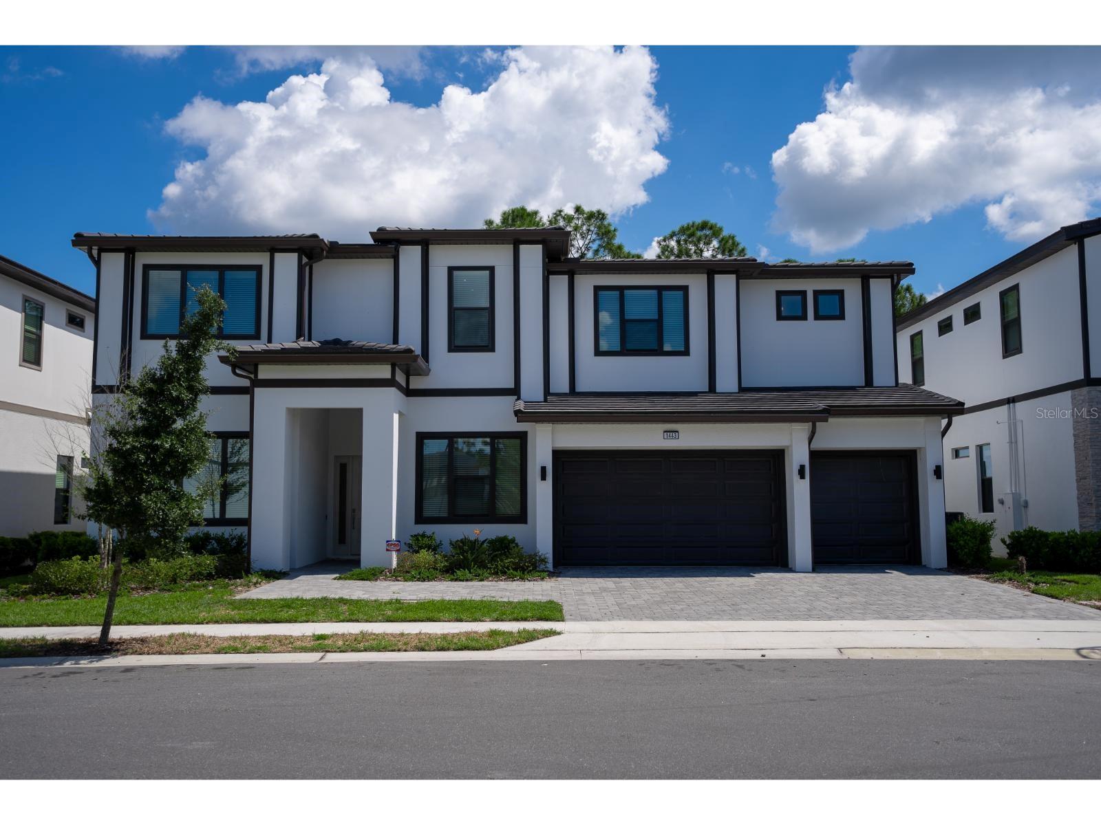 Listing photo id 3 for 1443 Butterfly Milkweed Court