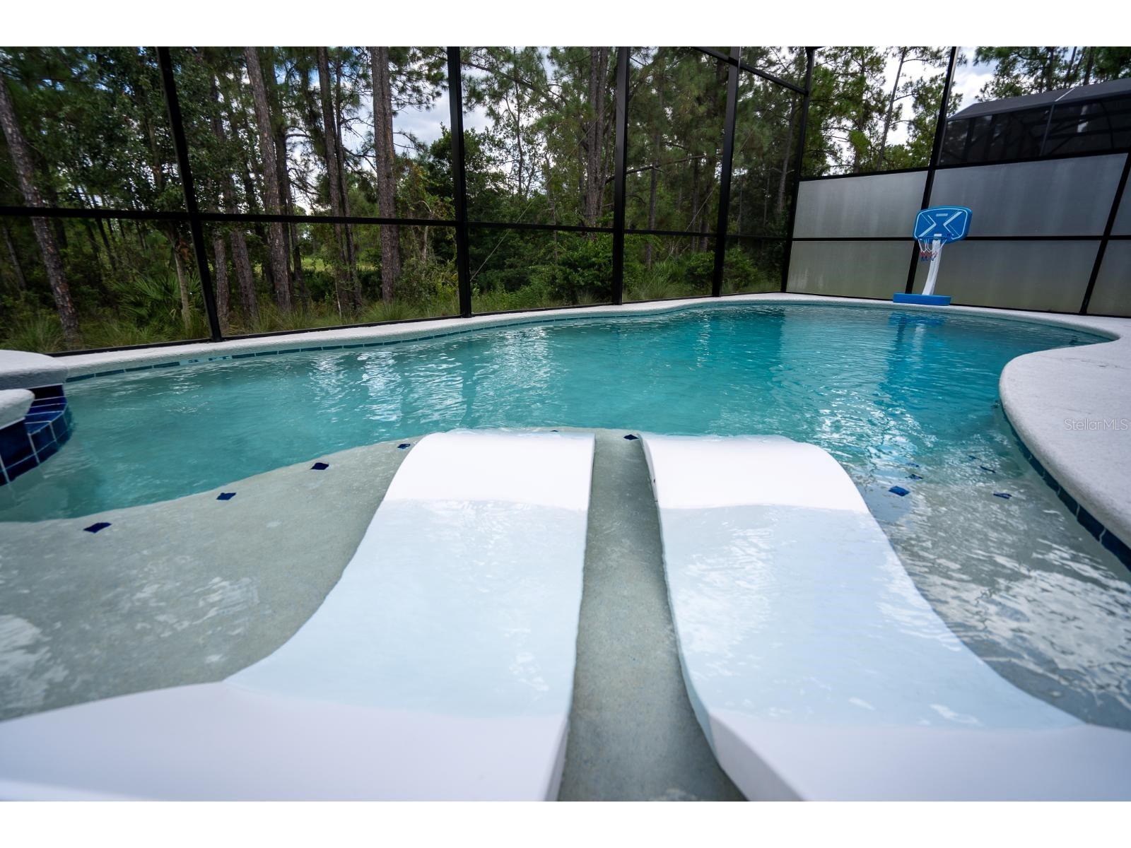 Listing photo id 91 for 1443 Butterfly Milkweed Court