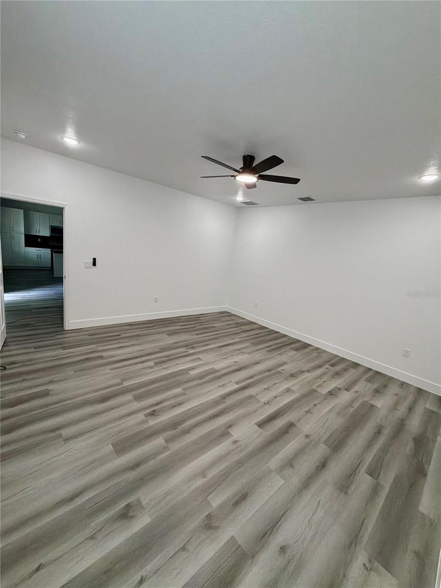 Image 12 of 32 For 1449 Kathleen Road