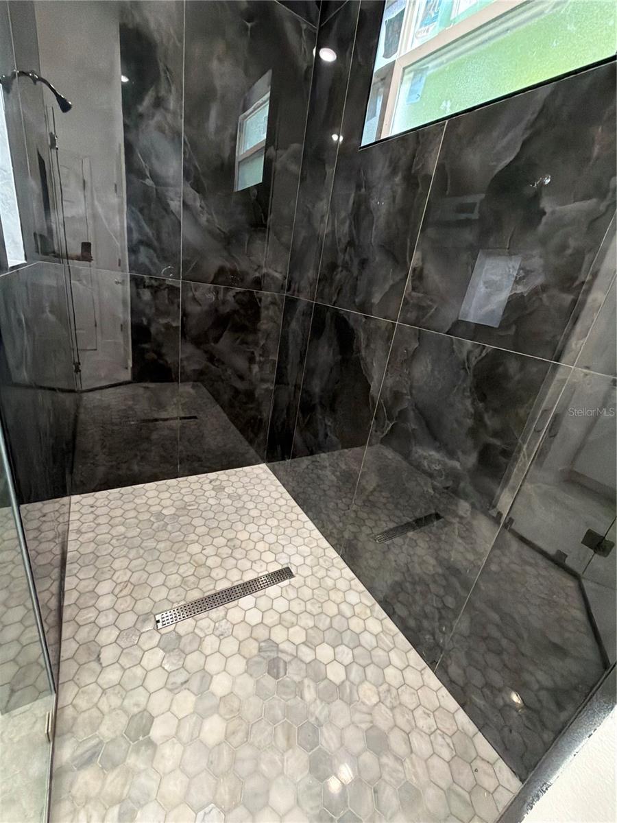 Image 18 of 32 For 1449 Kathleen Road