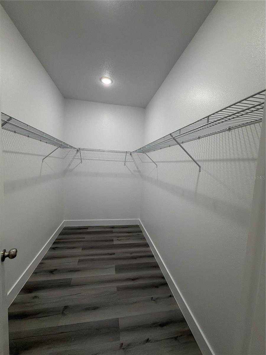 Image 20 of 32 For 1449 Kathleen Road