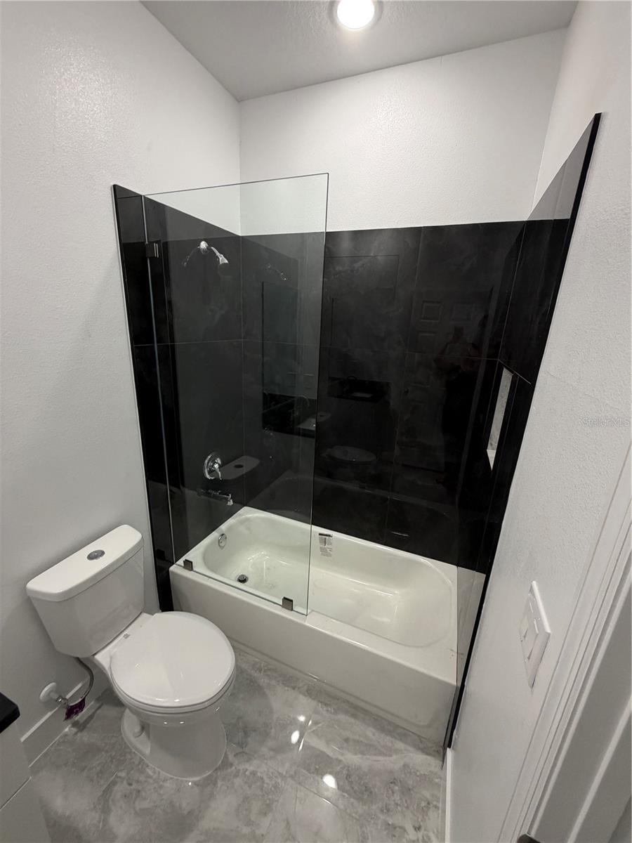 Image 28 of 32 For 1449 Kathleen Road