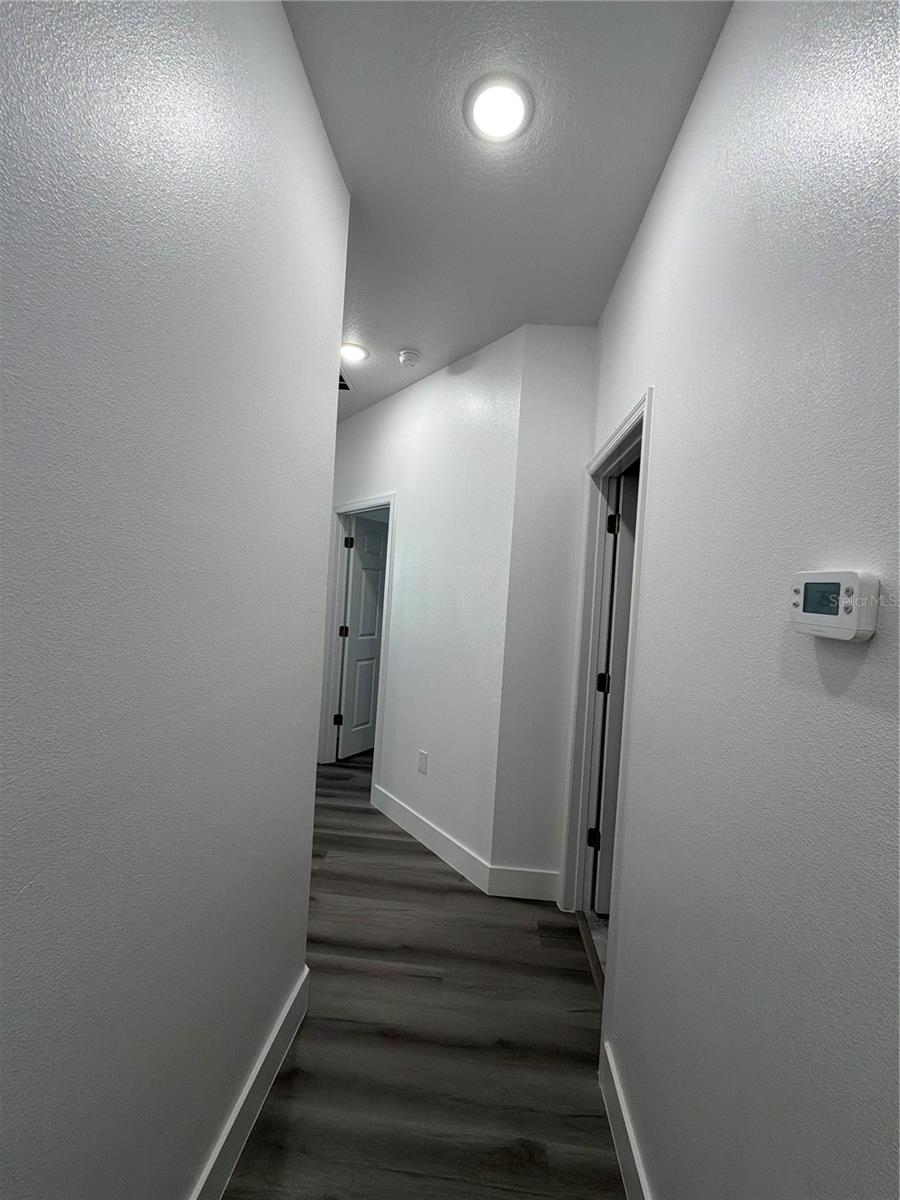 Image 30 of 32 For 1449 Kathleen Road