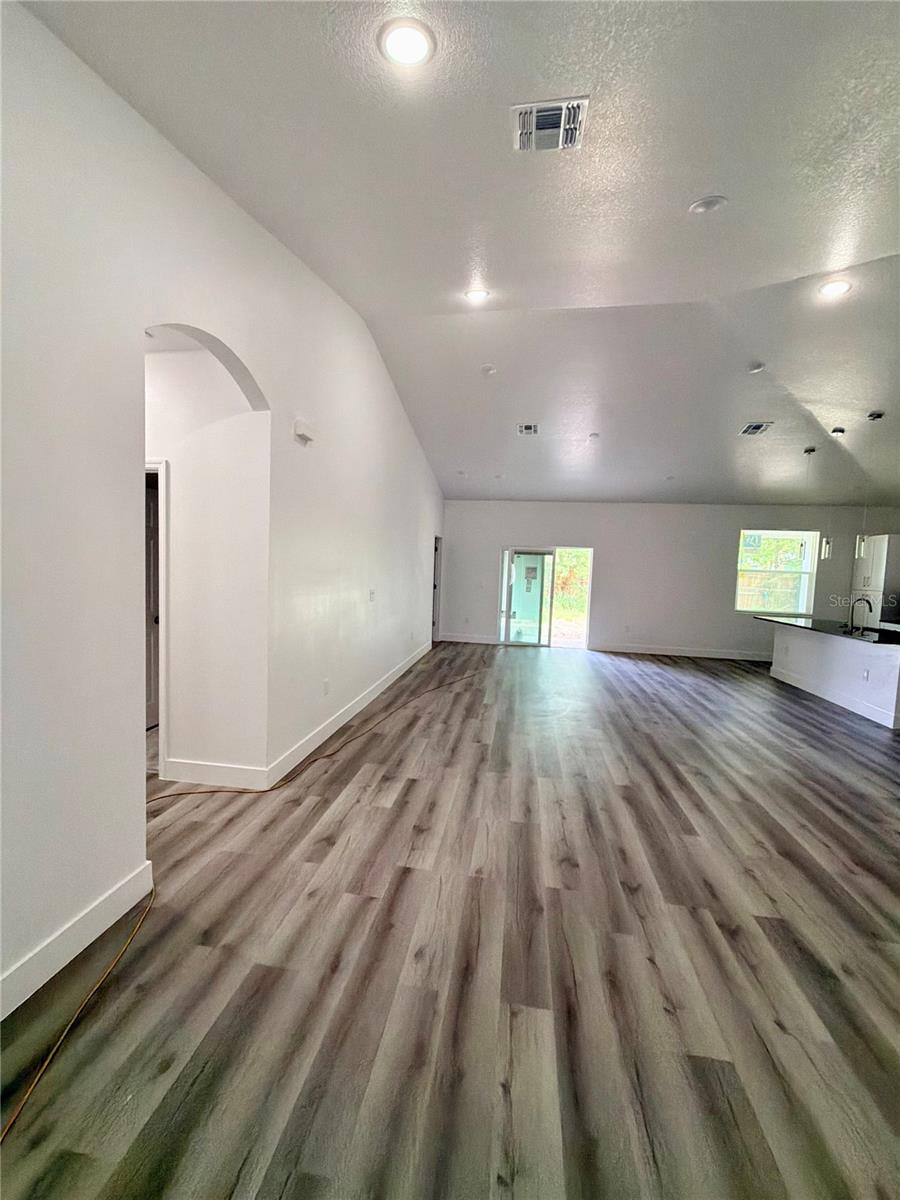 Image 7 of 32 For 1449 Kathleen Road