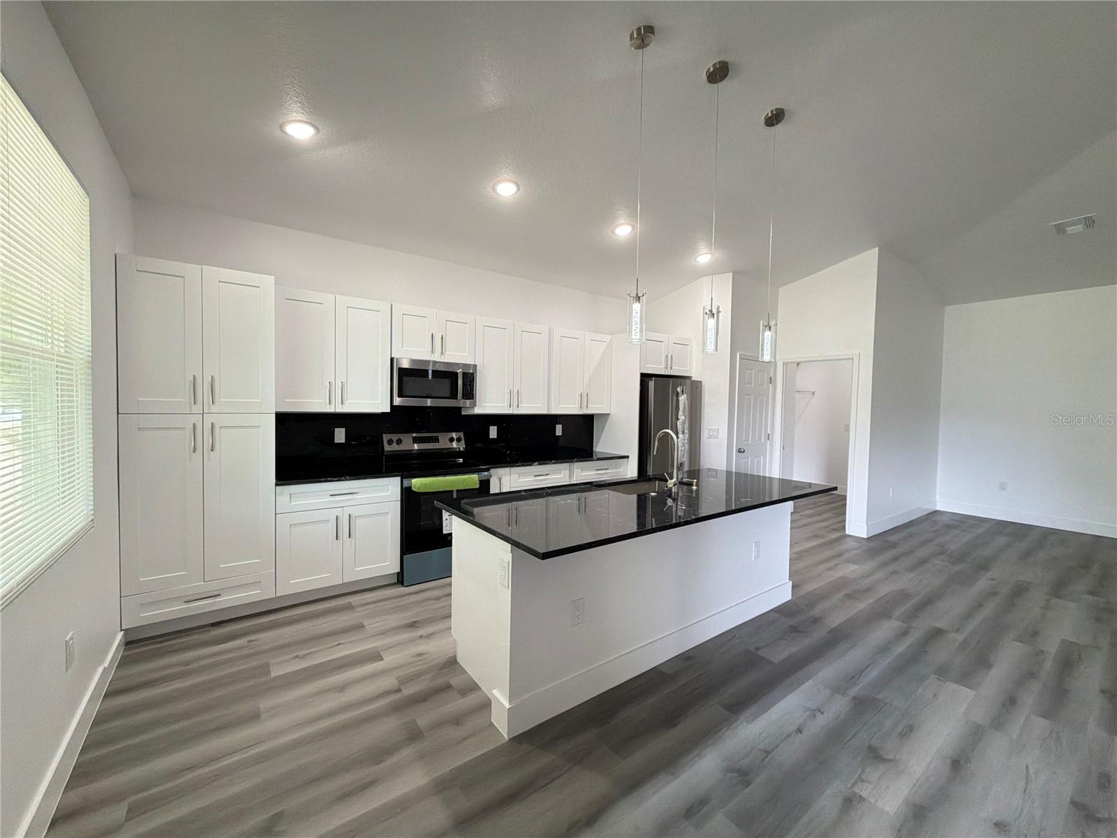 Image 9 of 32 For 1449 Kathleen Road