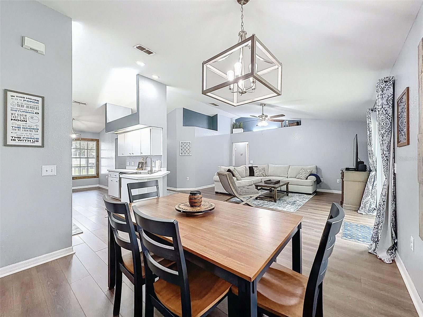 Image 11 of 26 For 1763 Kinsman Way