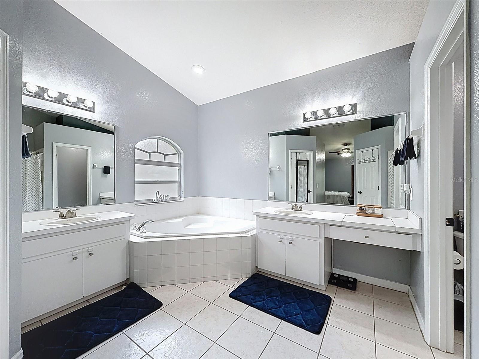 Image 16 of 26 For 1763 Kinsman Way