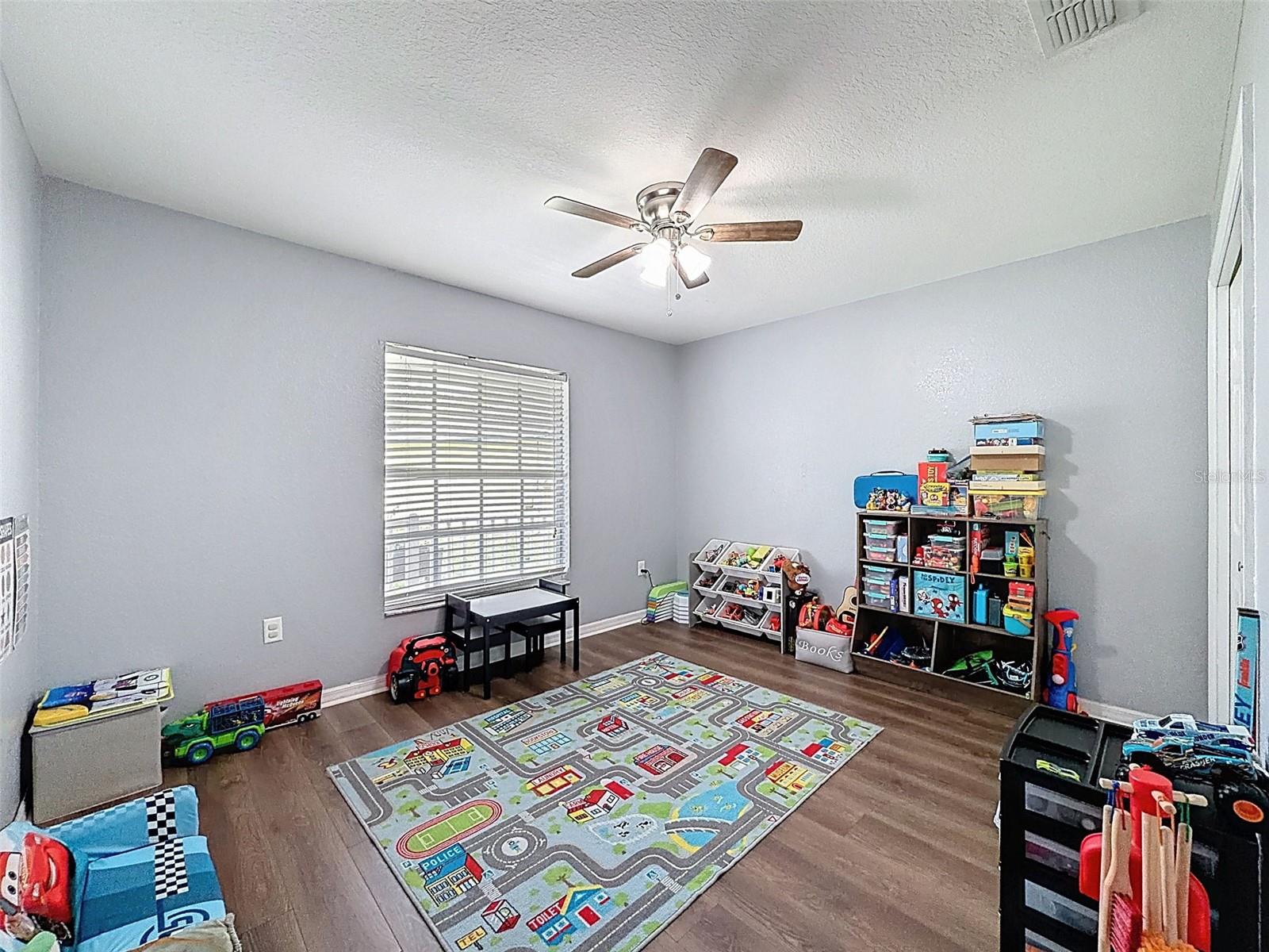 Image 20 of 26 For 1763 Kinsman Way