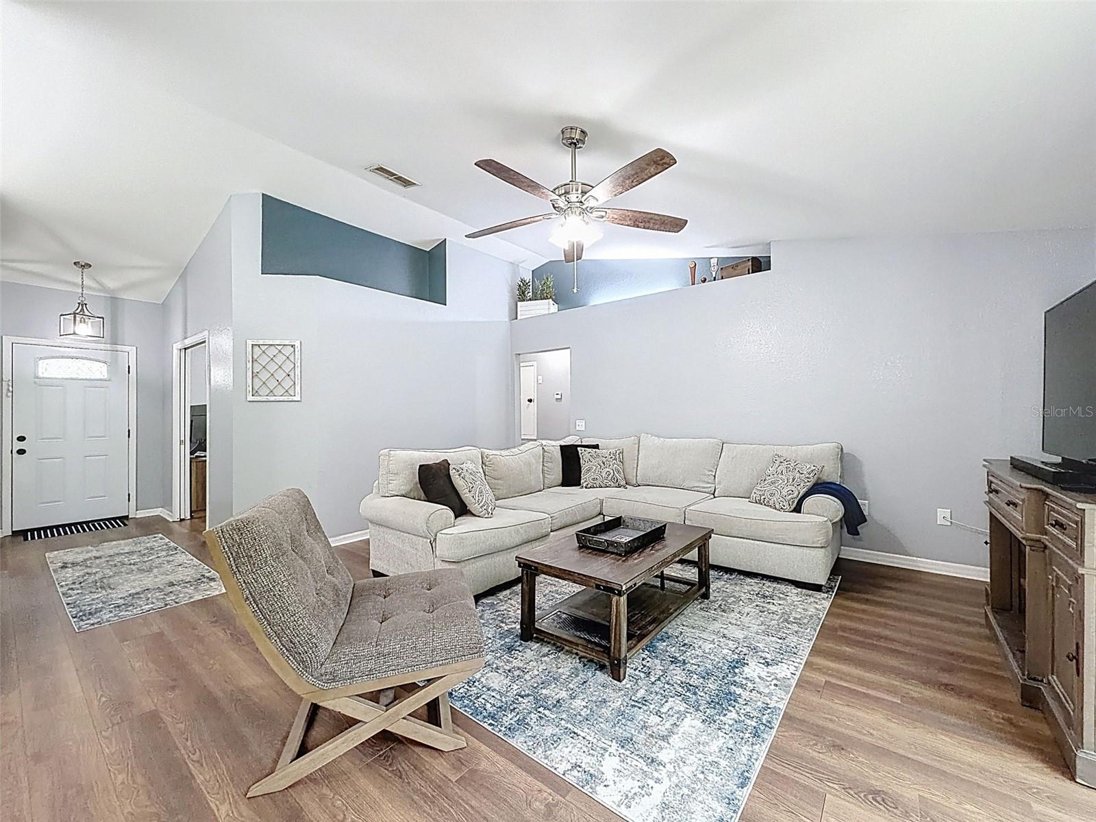 Image 9 of 26 For 1763 Kinsman Way