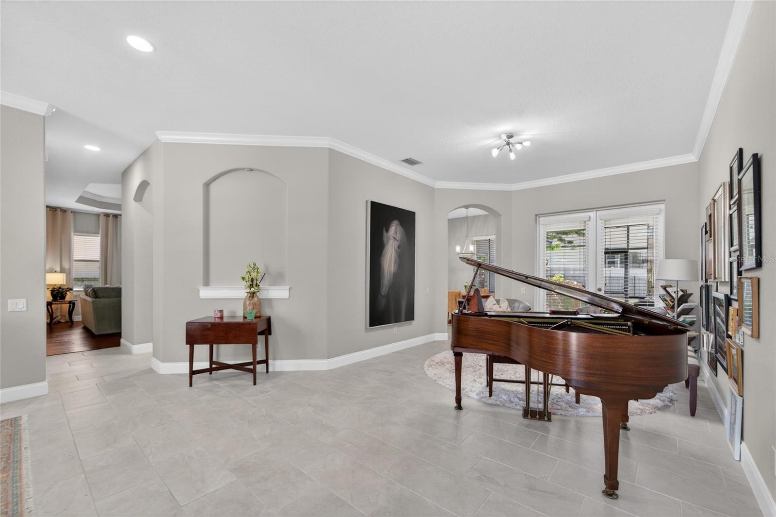 Image 10 of 74 For 2665 Hickory View Loop