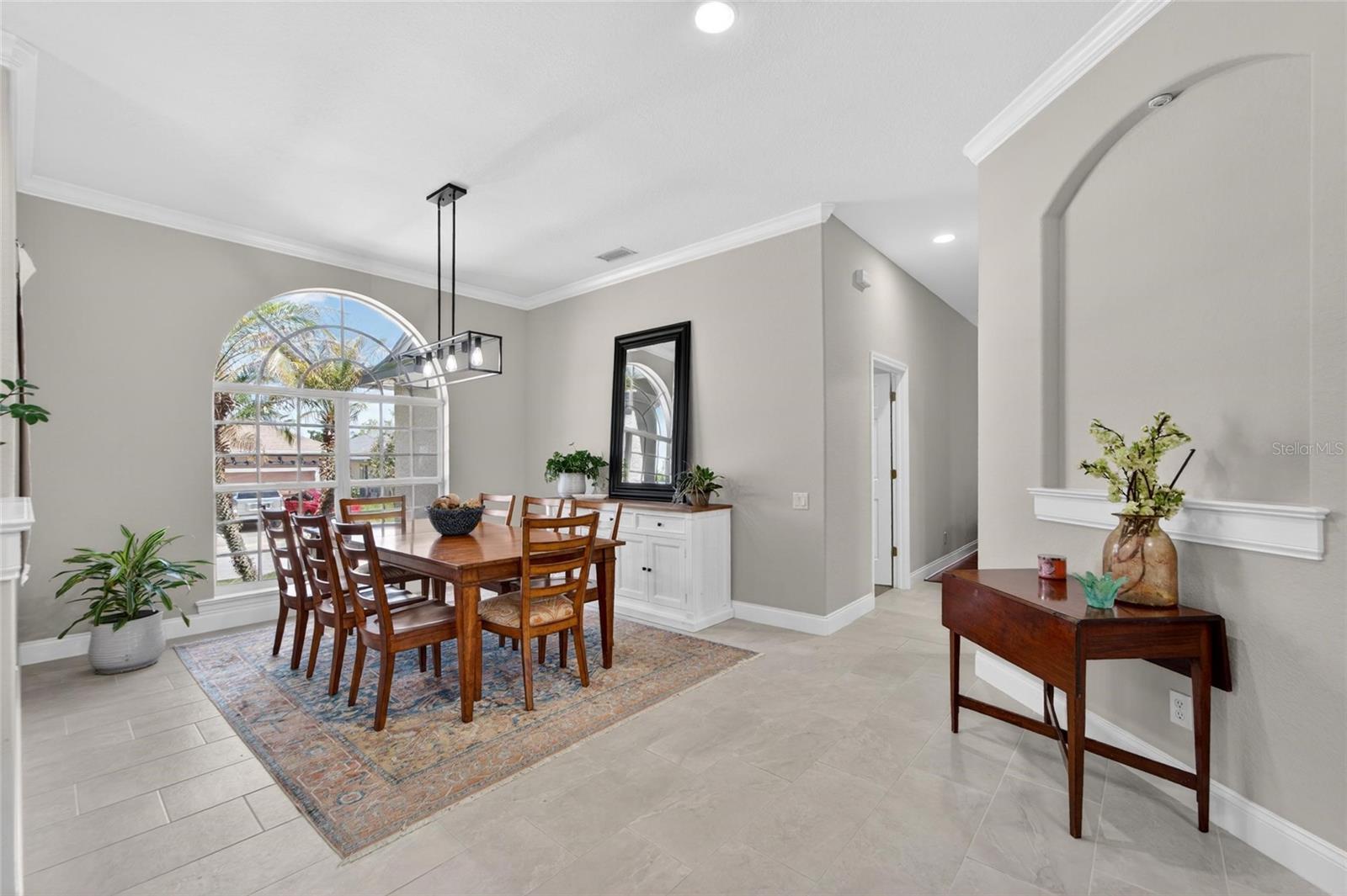 Image 14 of 74 For 2665 Hickory View Loop