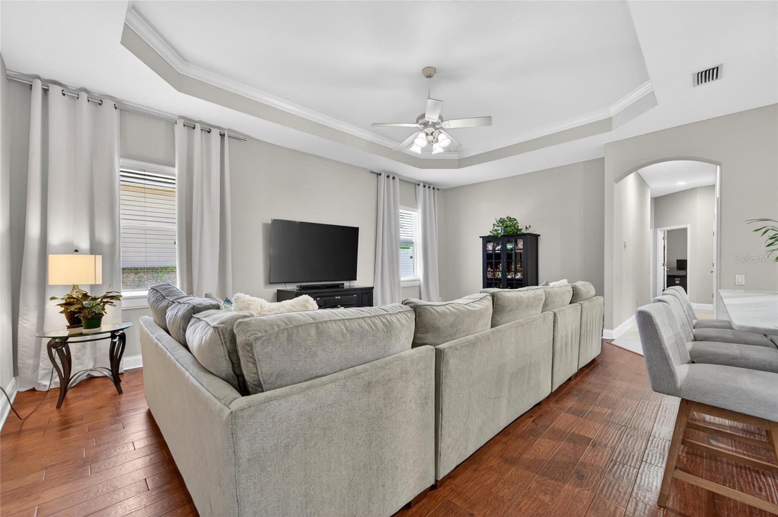 Image 28 of 74 For 2665 Hickory View Loop