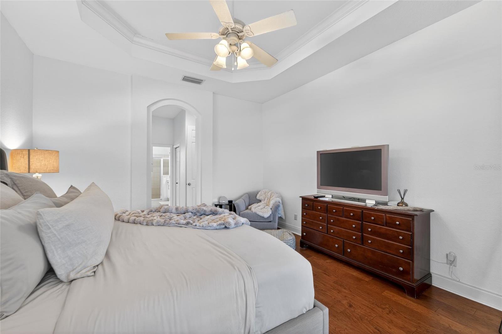 Image 36 of 74 For 2665 Hickory View Loop