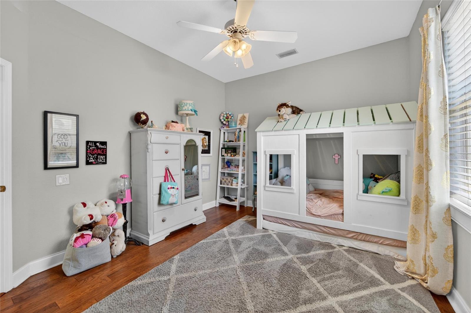 Image 43 of 74 For 2665 Hickory View Loop