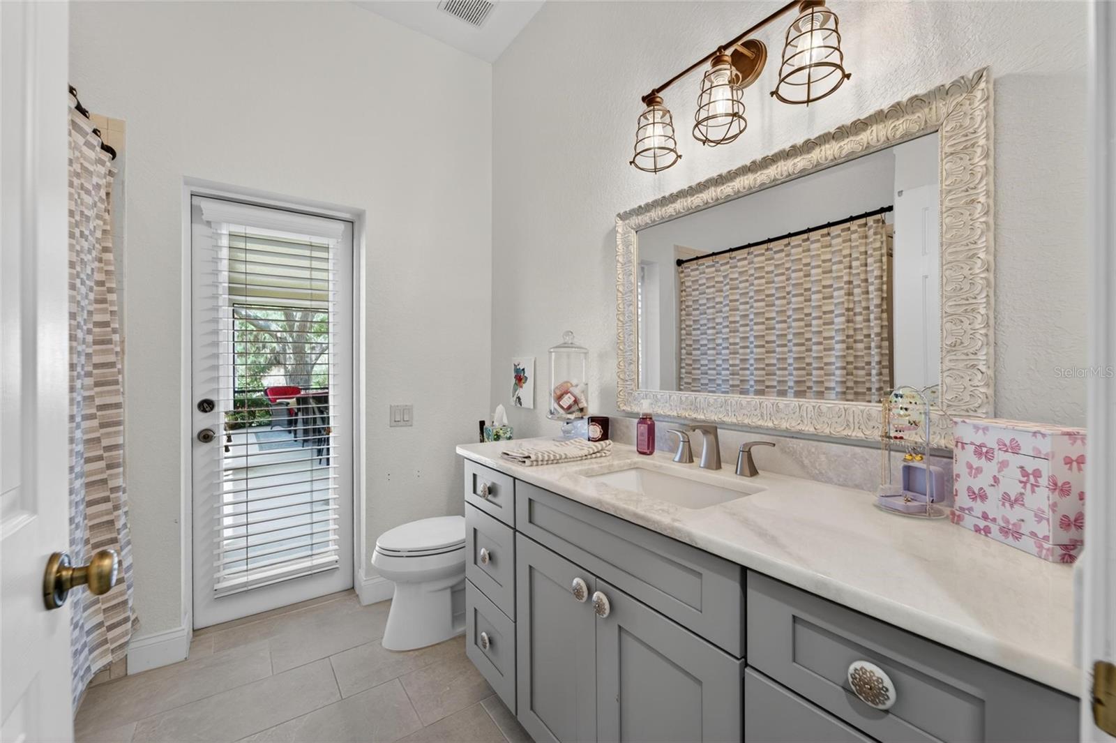 Image 49 of 74 For 2665 Hickory View Loop